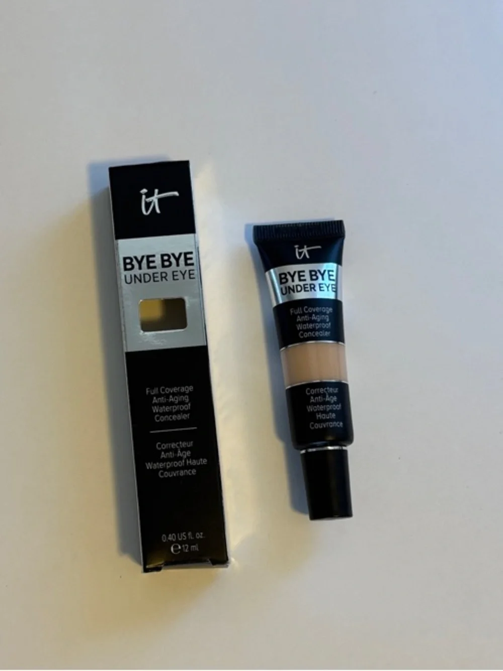 NEW IN BOX! it cosmetics Bye Bye Under Eye Concealer - Light Natural